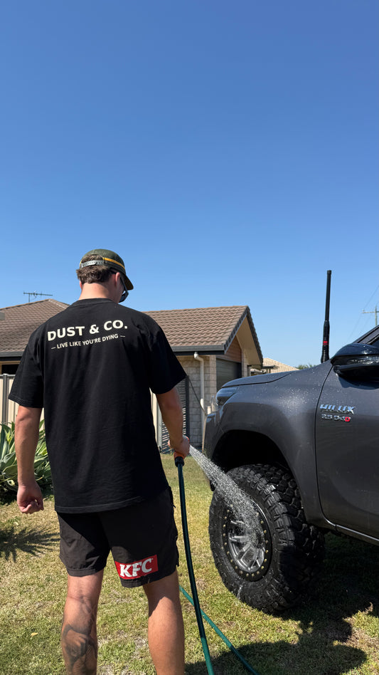 DUST & CO. GROUNDWORK MENS BASIC TEE